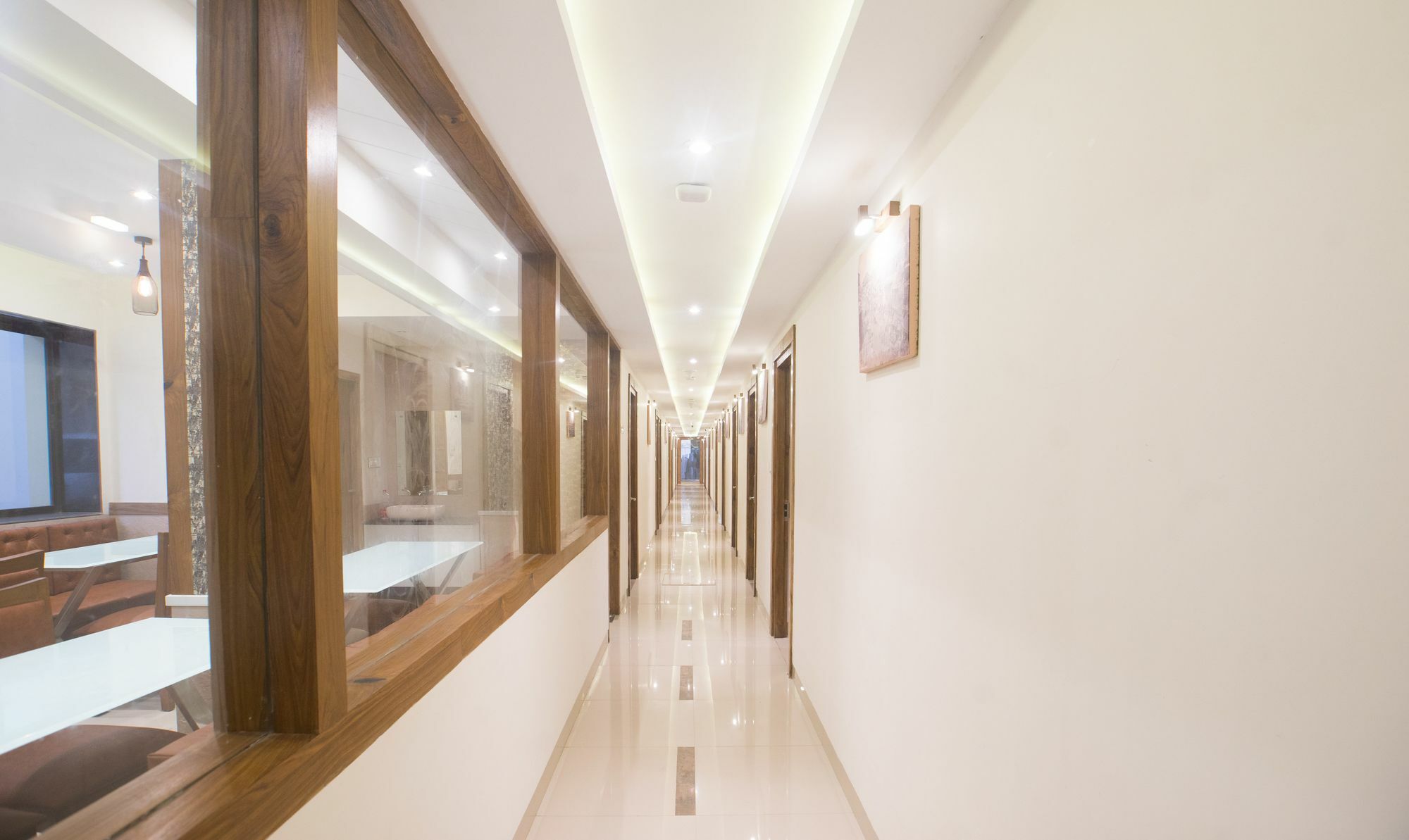 Hotel Treebo Amber International Bombaj Zewnętrze zdjęcie